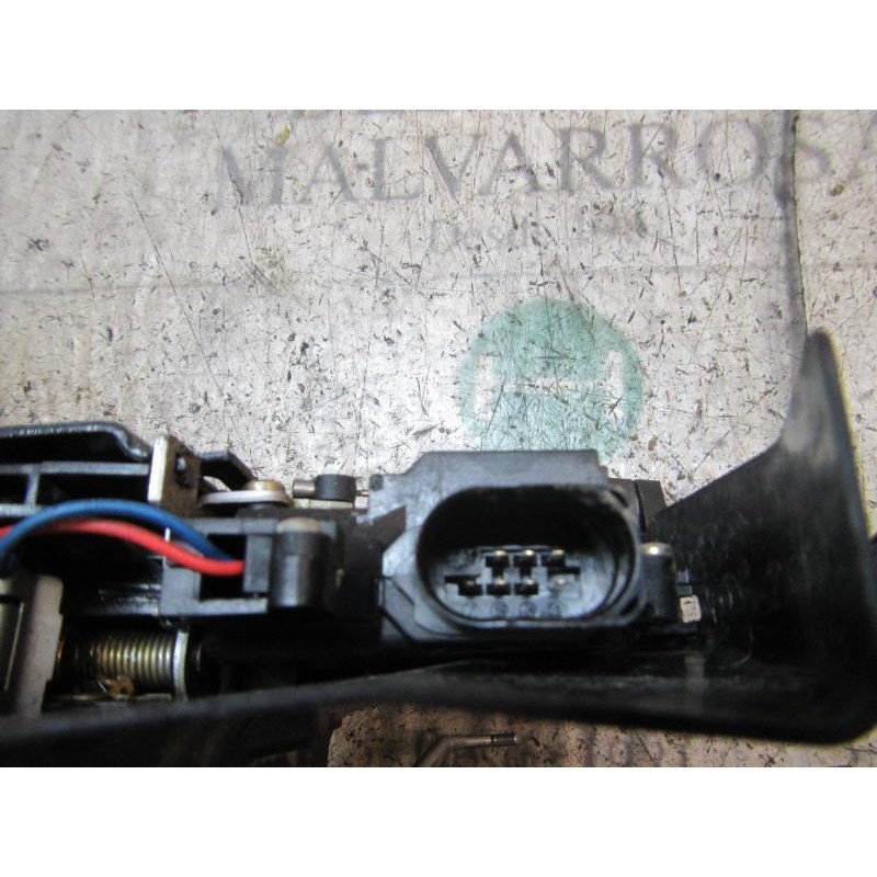 Recambio de cerradura puerta trasera izquierda para audi a4 avant (8e) 2.5 tdi (120kw) referencia OEM IAM 8E0839015C  