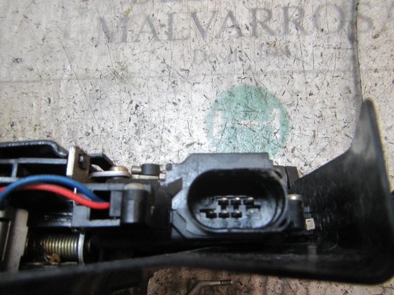 Recambio de cerradura puerta trasera izquierda para audi a4 avant (8e) 2.5 tdi (120kw) referencia OEM IAM 8E0839015C  