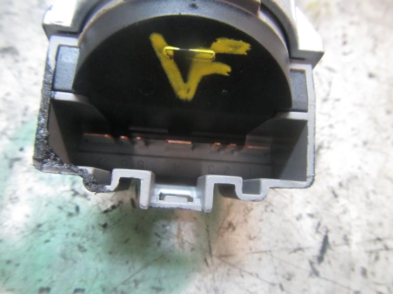 Recambio de antirrobo para ford c-max titanium referencia OEM IAM 1681167  