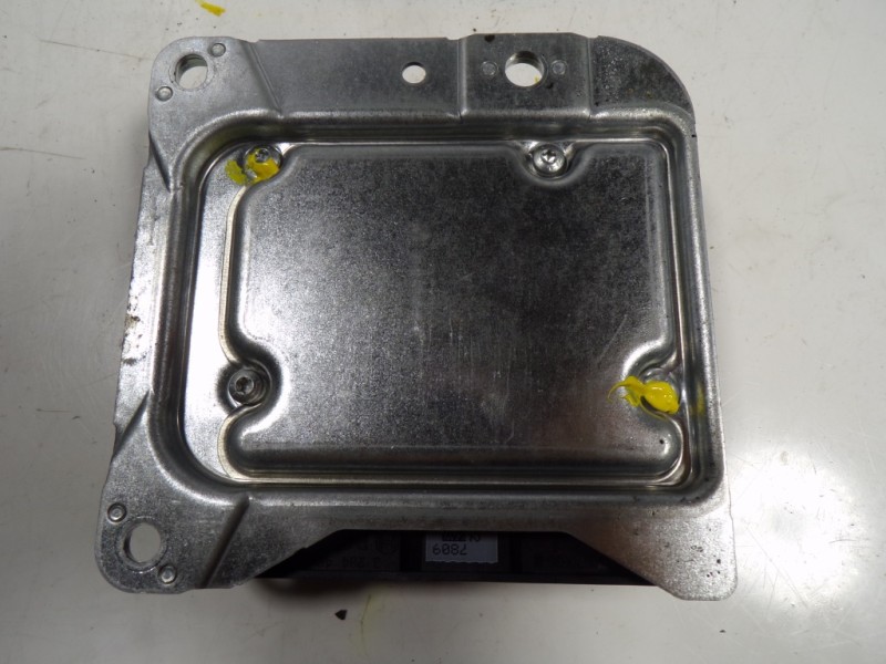 Recambio de centralita airbag para peugeot 3008 1.6 hdi fap referencia OEM IAM   