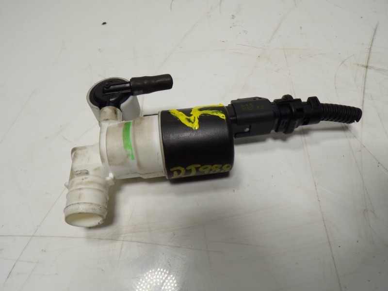 Recambio de bomba limpia para toyota proace city 1.5 dci referencia OEM IAM  9643447980 