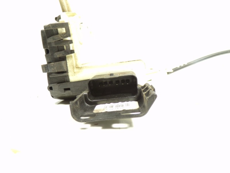 Recambio de cerradura puerta delantera derecha para peugeot 3008 1.6 hdi fap referencia OEM IAM   