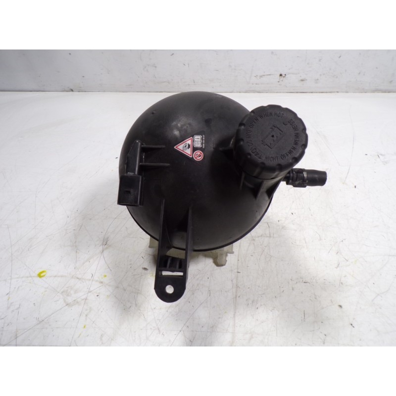Recambio de deposito expansion para mercedes-benz clase b (w245) 2.0 cdi cat referencia OEM IAM A1695000149 1695000149 