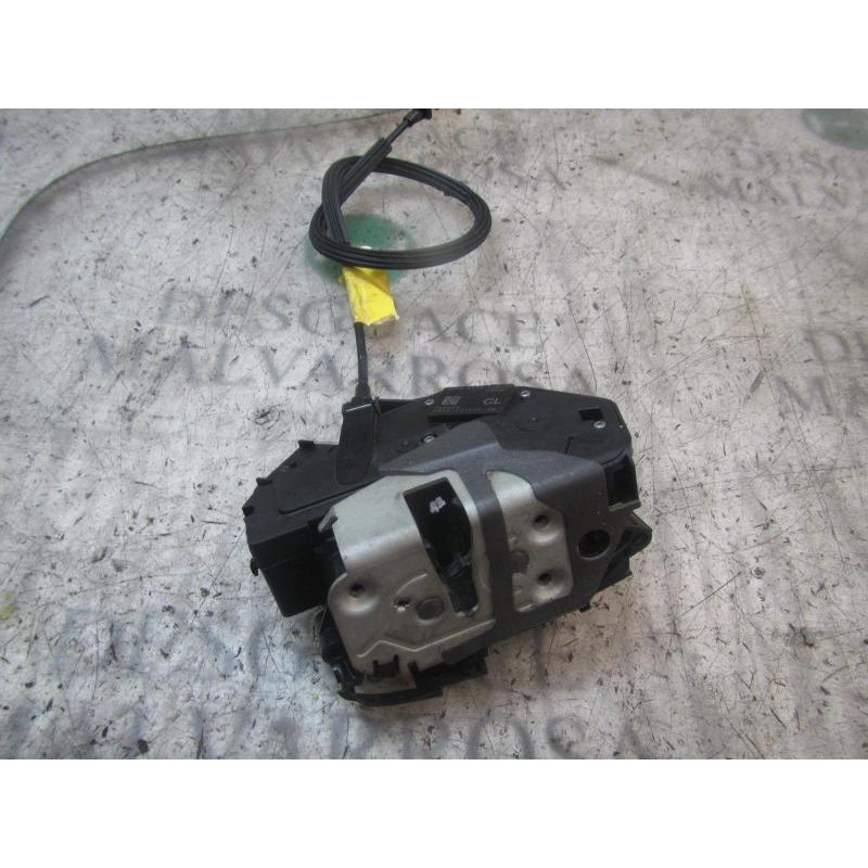 Recambio de cerradura puerta delantera derecha para ford c-max titanium referencia OEM IAM 2048282  