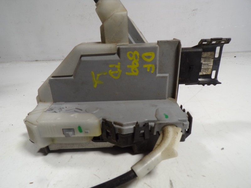 Recambio de cerradura puerta trasera derecha para peugeot 3008 1.6 hdi fap referencia OEM IAM   