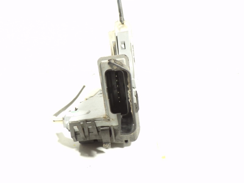Recambio de cerradura puerta trasera derecha para peugeot 3008 1.6 hdi fap referencia OEM IAM   