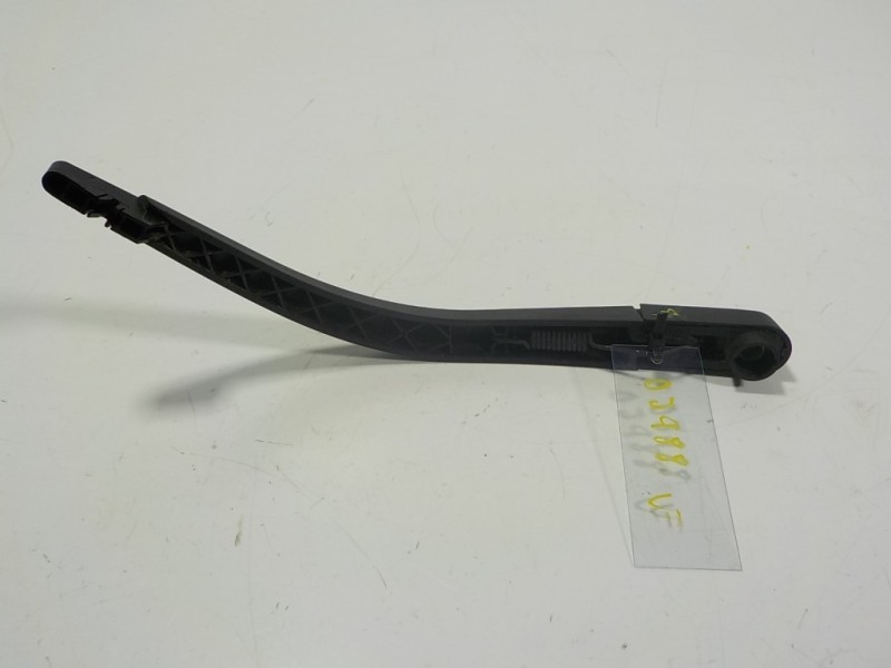 Recambio de brazo limpia trasero para toyota proace city 1.5 dci referencia OEM IAM   