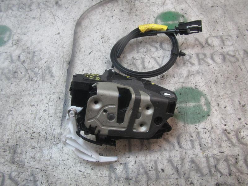 Recambio de cerradura puerta trasera derecha para ford c-max titanium referencia OEM IAM 2053473  