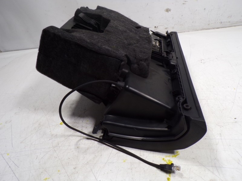 Recambio de guantera para mercedes-benz clase b (w245) 2.0 cdi cat referencia OEM IAM A16968016919D84  