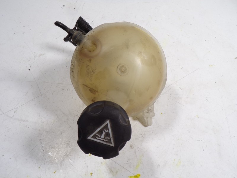 Recambio de deposito expansion para citroën c4 lim. 1.6 blue-hdi fap referencia OEM IAM 1323FA  