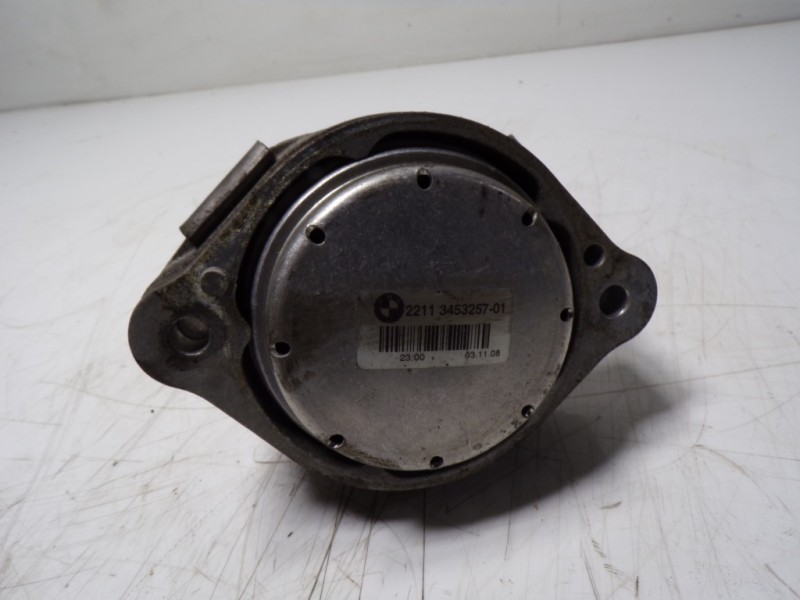 Recambio de soporte motor derecho para bmw x3 (e83) xdrive 20d referencia OEM IAM 22113453257 2211345325701 