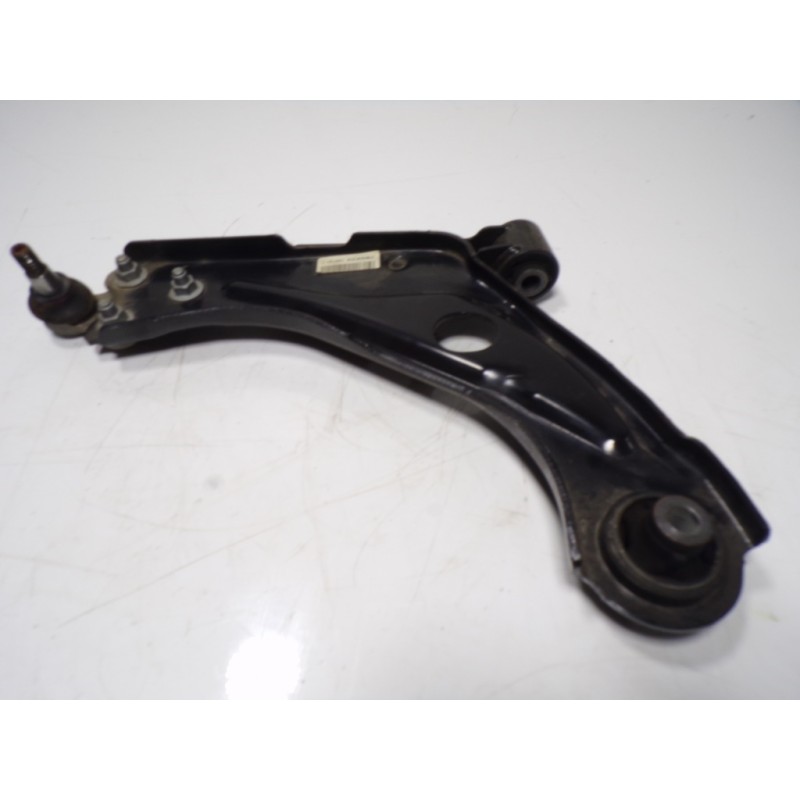 Recambio de brazo suspension inferior delantero izquierdo para toyota proace city 1.5 dci referencia OEM IAM   