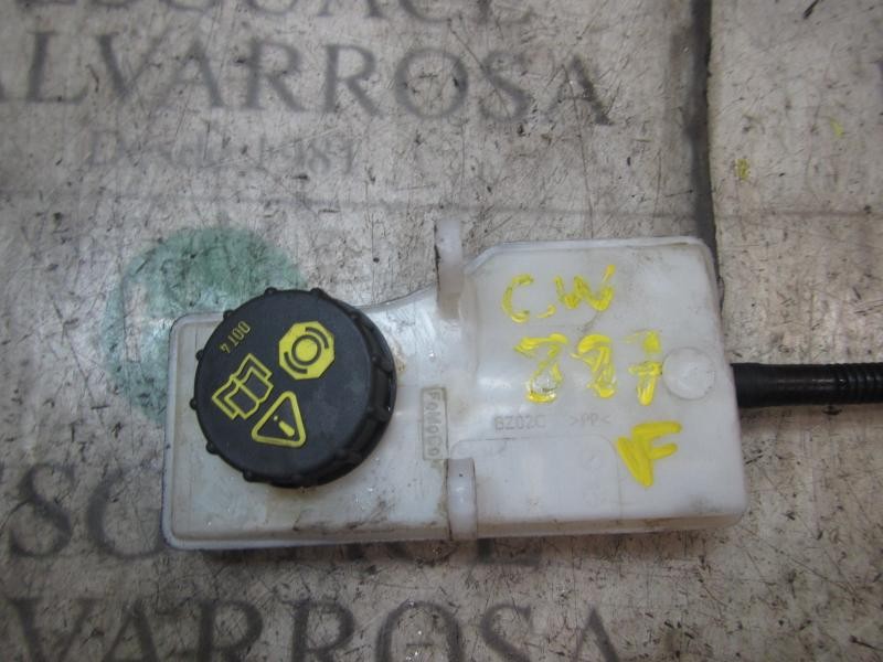 Recambio de deposito servo para ford c-max titanium referencia OEM IAM 1882513  