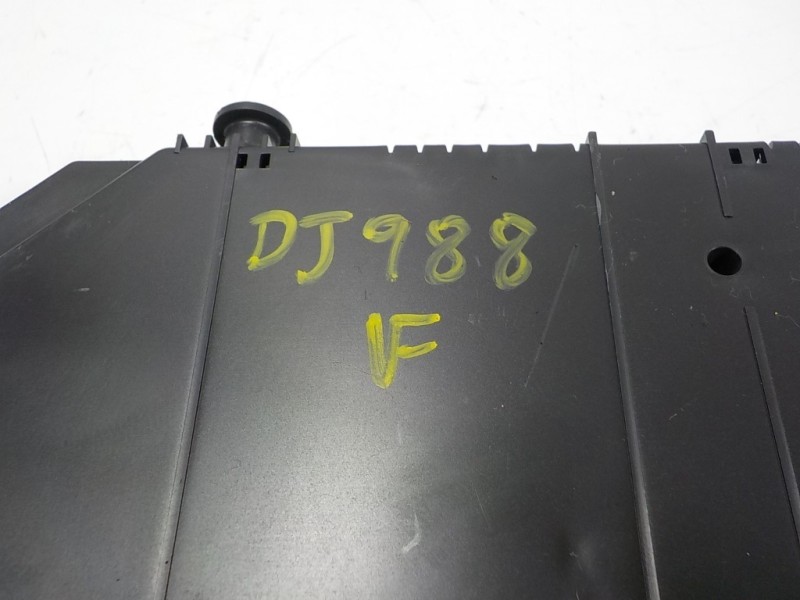 Recambio de caja reles / fusibles para toyota proace city 1.5 dci referencia OEM IAM  983288028000 