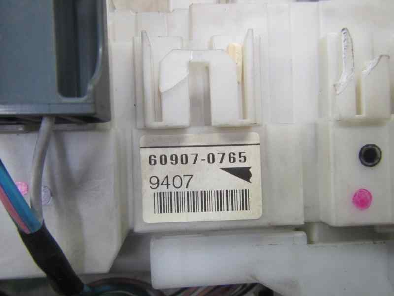 Recambio de caja reles / fusibles para toyota yaris (ksp9/scp9/nlp9) 1.4 turbodiesel cat referencia OEM IAM   