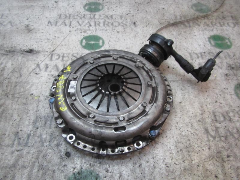 Recambio de kit embrague para ford c-max titanium referencia OEM IAM 2088325  