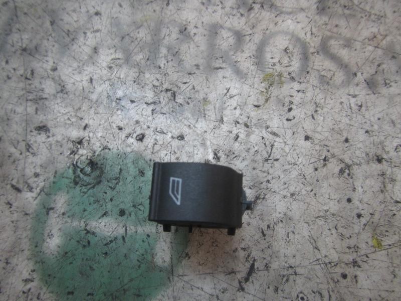 Recambio de mando elevalunas delantero derecho para ford c-max titanium referencia OEM IAM 1746832  