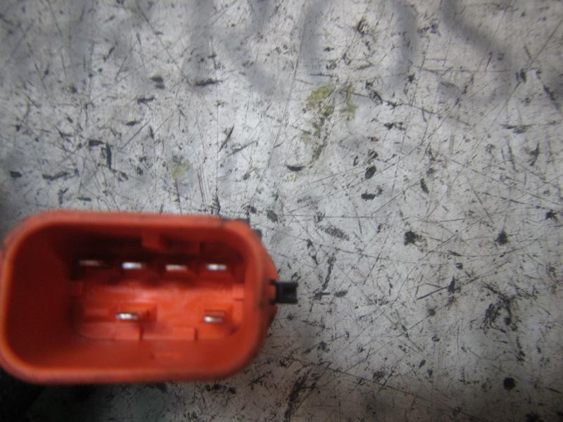 Recambio de mando elevalunas delantero derecho para ford c-max titanium referencia OEM IAM 1746832  