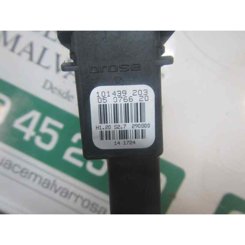 Recambio de motor elevalunas trasero derecho para volkswagen golf iv berlina (1j1) 1.6 16v referencia OEM IAM   