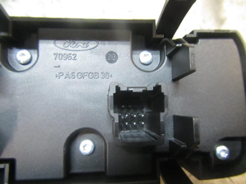 Recambio de mando luces para ford c-max titanium referencia OEM IAM 1787263 10099411 10099411