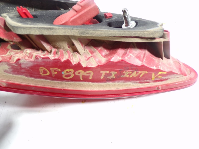 Recambio de piloto trasero izquierdo interior para peugeot 3008 1.6 hdi fap referencia OEM IAM   