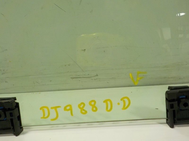 Recambio de cristal puerta delantero derecho para toyota proace city 1.5 dci referencia OEM IAM   