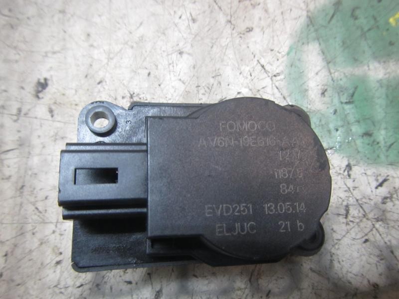 Recambio de motor electrico para ford c-max titanium referencia OEM IAM 1786200  
