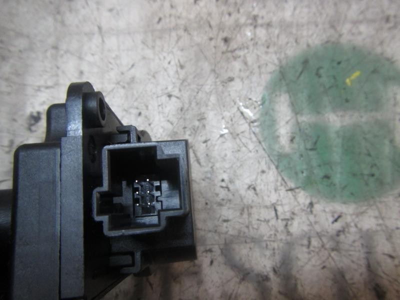 Recambio de motor apertura trampillas climatizador para ford c-max titanium referencia OEM IAM 1786200  