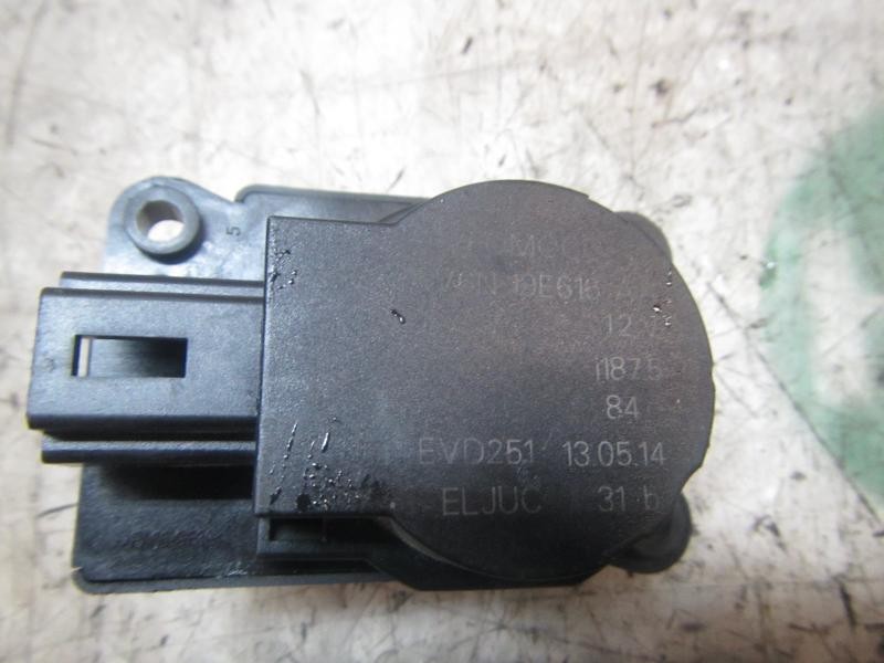 Recambio de motor electrico para ford c-max titanium referencia OEM IAM 1786200  