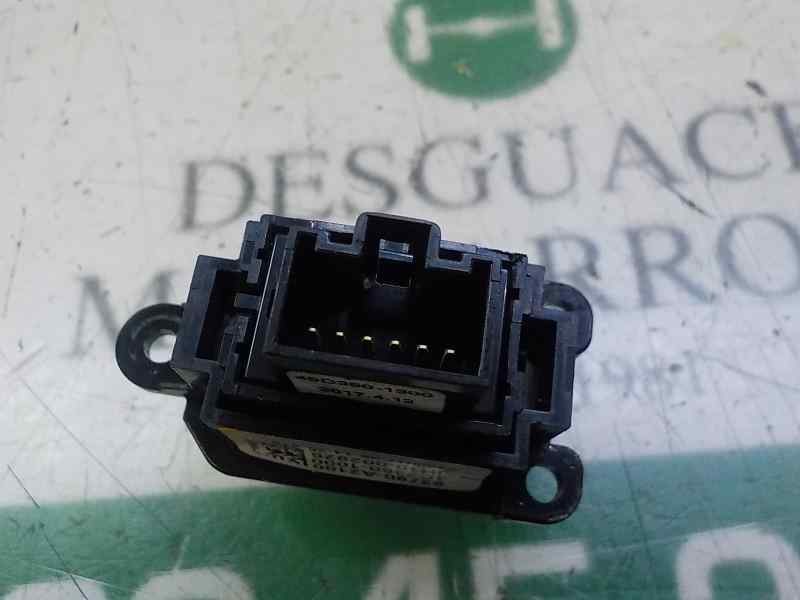Recambio de warning para kia cee´d business referencia OEM IAM 93790A2100WK 93790A2100 4C23601000