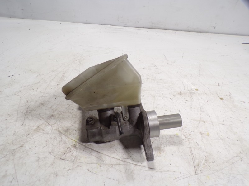 Recambio de bomba freno para peugeot partner kasten 1.6 16v hdi fap referencia OEM IAM 4601V8  