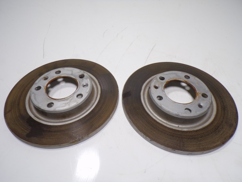 Recambio de disco freno trasero para toyota proace city 1.5 dci referencia OEM IAM   