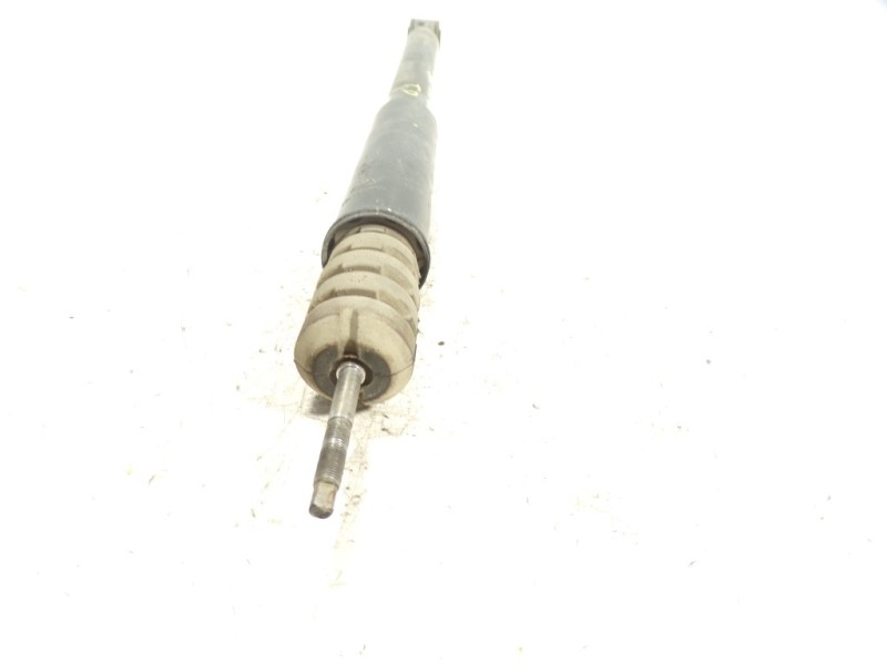 Recambio de amortiguador trasero derecho para dacia sandero stepway referencia OEM IAM 562104719R 562104719R 