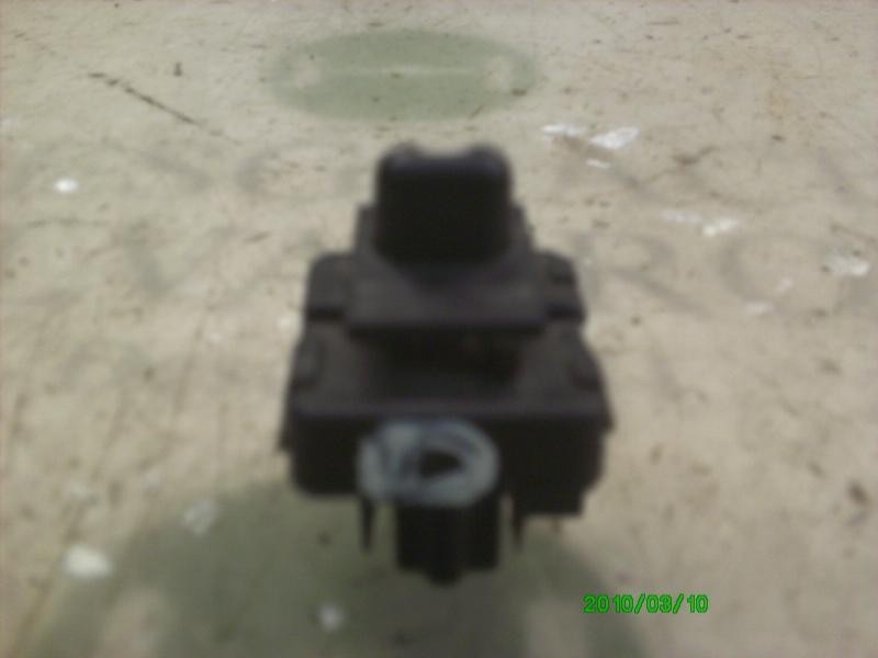 Recambio de mando elevalunas delantero derecho para gmc chevrolet alero 2.4 ltr piel referencia OEM IAM   