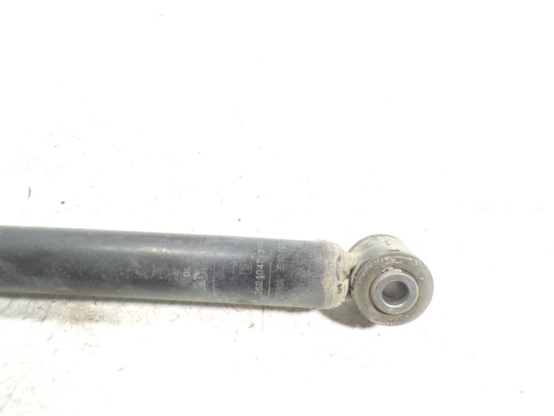 Recambio de amortiguador trasero izquierdo para dacia sandero stepway referencia OEM IAM 562104719R 562104719R 
