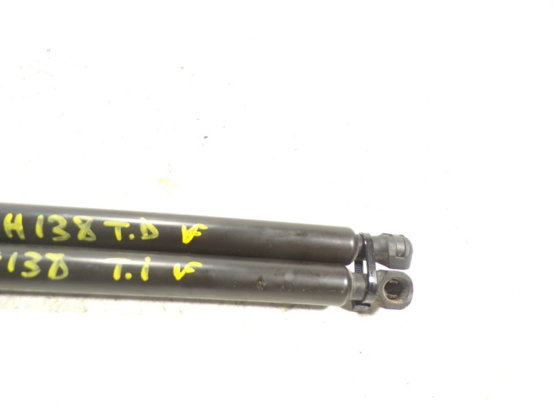 Recambio de amortiguadores maletero / porton para dacia sandero stepway referencia OEM IAM 904529943R  