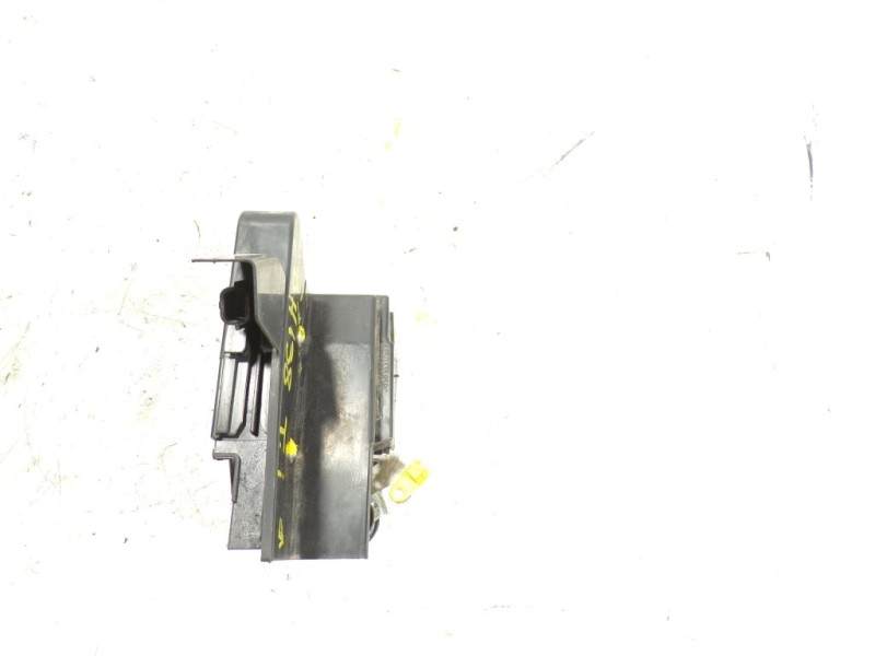 Recambio de cerradura puerta trasera izquierda para dacia sandero stepway referencia OEM IAM 825033585R 825033585R 