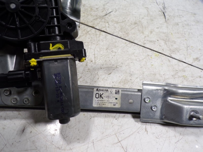 Recambio de elevalunas delantero derecho para dacia sandero stepway referencia OEM IAM 807209299R 807209299R 