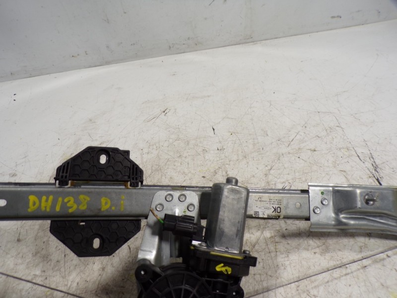 Recambio de elevalunas delantero izquierdo para dacia sandero stepway referencia OEM IAM 807213282R 807213282R 