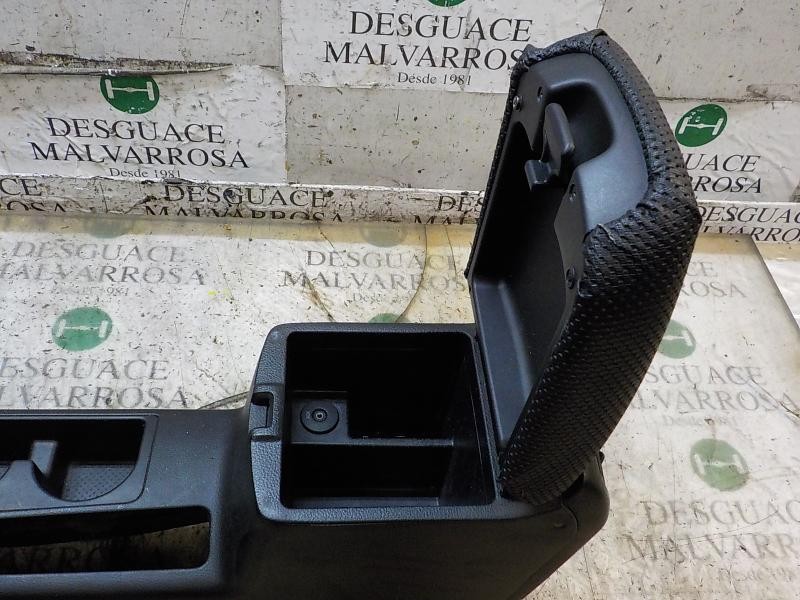 Recambio de apoyabrazos central para nissan x-trail (t31) 2.0 dci turbodiesel cat referencia OEM IAM 96910JG03B  