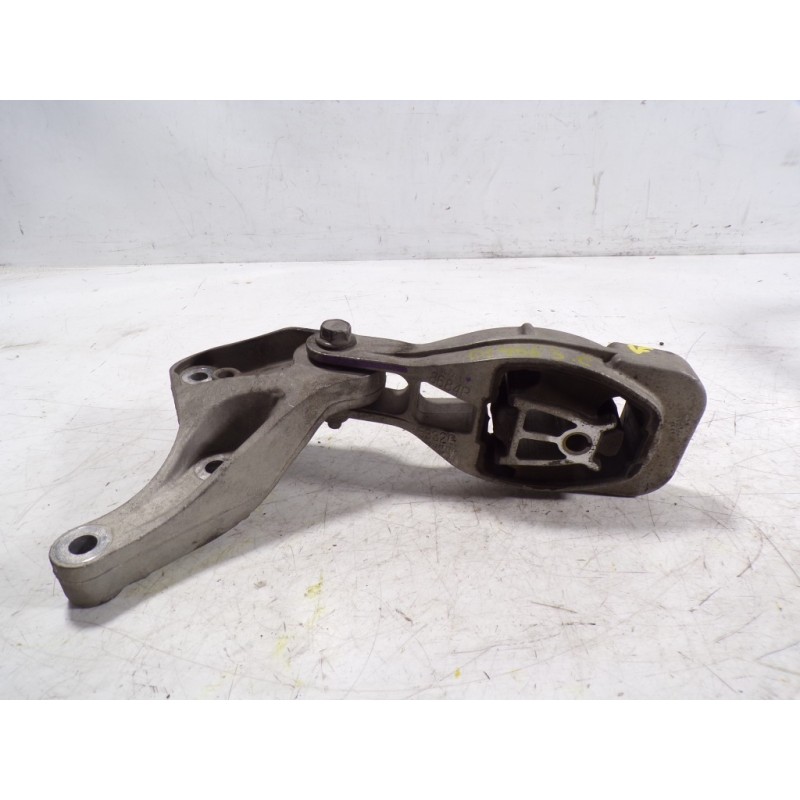 Recambio de soporte cambio para opel mokka 1.6 cdti dpf referencia OEM IAM 95248684  