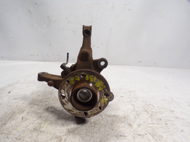 Recambio de mangueta delantera derecha para dacia sandero stepway referencia OEM IAM 400146275R  