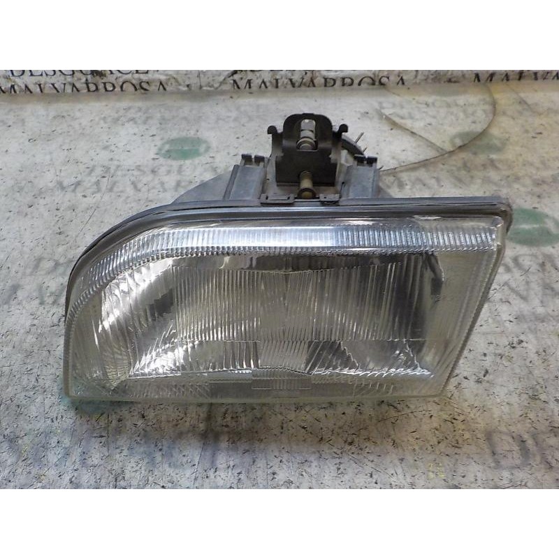 Recambio de faro izquierdo para ford fiesta berl./courier 1.3 cat referencia OEM IAM   