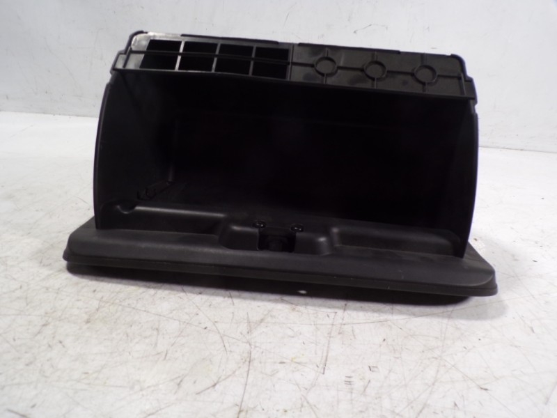 Recambio de guantera para opel mokka 1.6 cdti dpf referencia OEM IAM 42476068  