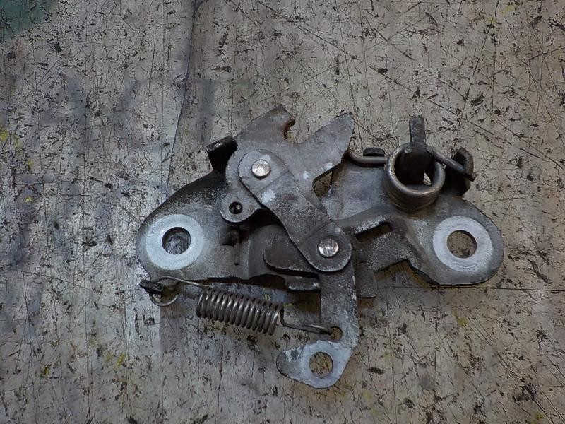 Recambio de cerradura capot para citroën xantia berlina 2.0 hdi referencia OEM IAM   