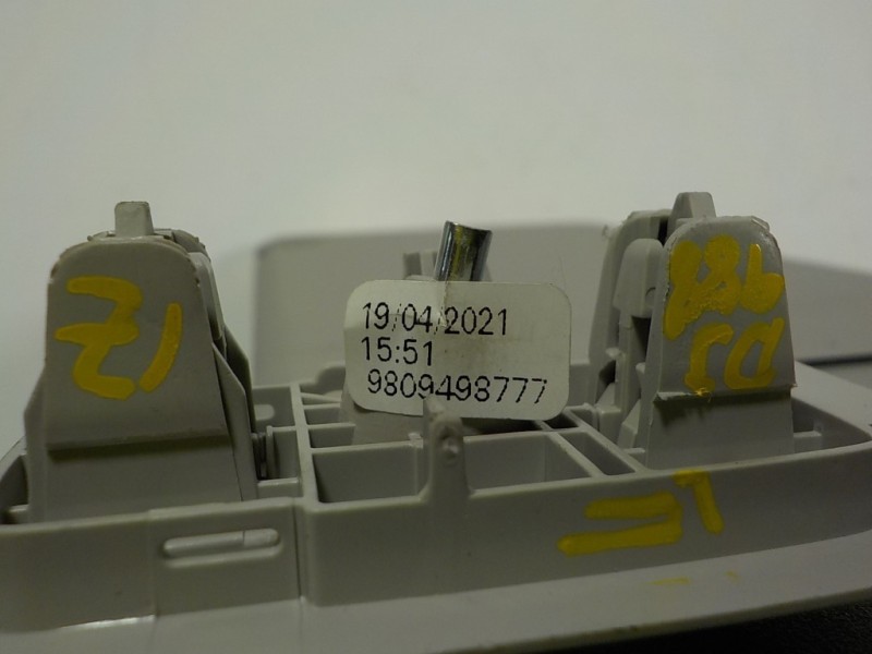 Recambio de parasol izquierdo para toyota proace city 1.5 dci referencia OEM IAM  9809498777 