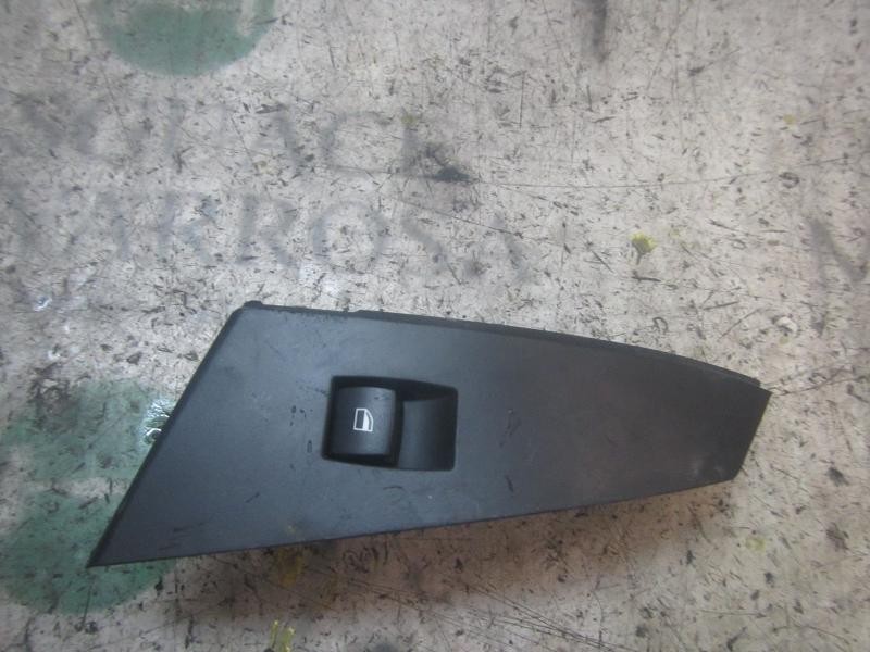 Recambio de mando elevalunas trasero derecho para bmw serie 5 berlina (e60) 525d referencia OEM IAM 61316951965  