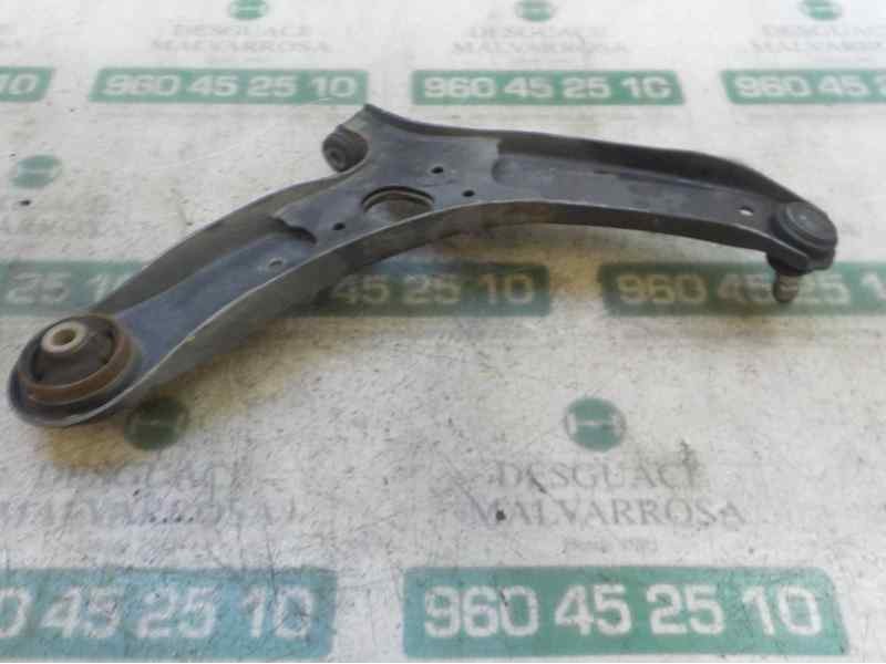 Recambio de brazo suspension inferior delantero izquierdo para kia rio (yb) 1.2 cat referencia OEM IAM 545001W000  
