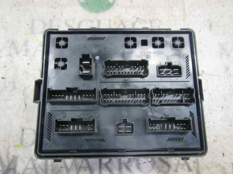 Recambio de caja reles / fusibles para ssangyong rodius 2.7 turbodiesel cat referencia OEM IAM   
