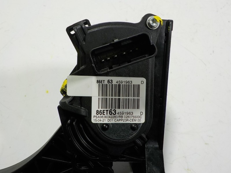 Recambio de potenciometro pedal para toyota proace city 1.5 dci referencia OEM IAM  9836042280 